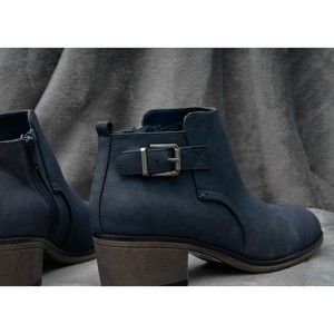 White Mt. Brand 8.5M Booties